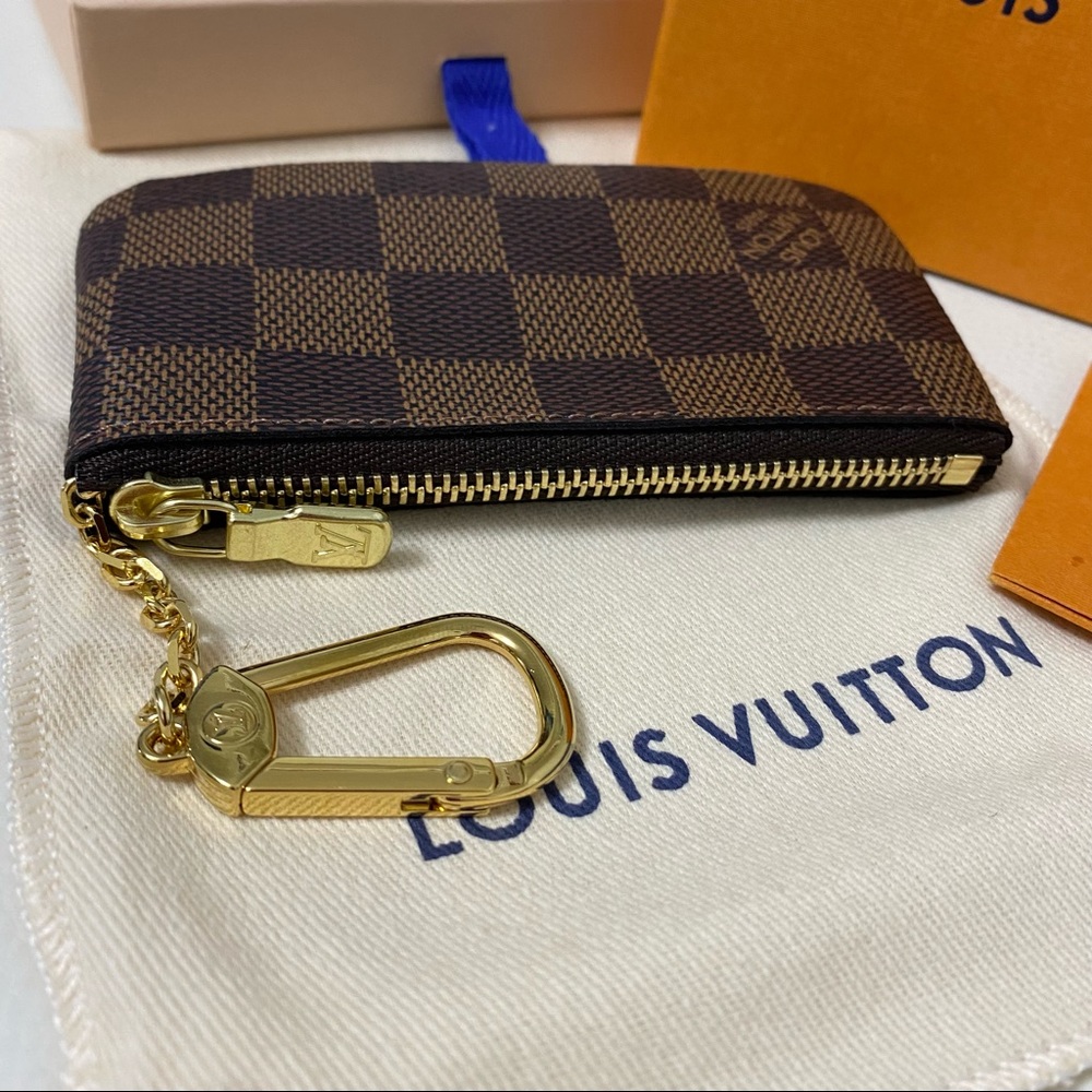 Louis Vuitton Damier Ebene Key Pouch - Picture 8 of 15